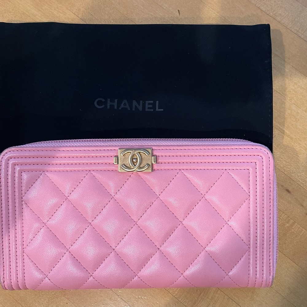 Chanel zip around long wallet